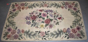 FLORAL HOOKED RUG