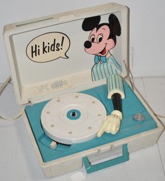 VINTAGE MICKEY MOUSE RECORD PLAYER
