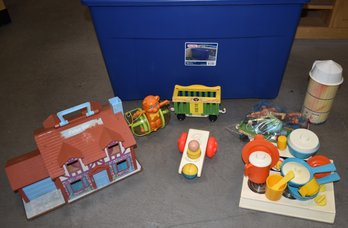 LARGE LOT VINTAGE FISCHER PRICE TOYS
