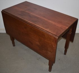 N.Y. SHERATON CHERRY DROPLEAF TABLE