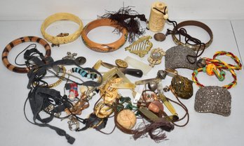 LOT VINTAGE JEWELRY