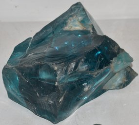 LARGE KEENE GLASSWARE GLASS SHARD