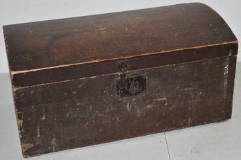 N.E. PINE DOMETOP DOCUMENT BOX IN OLD BROWN STAIN