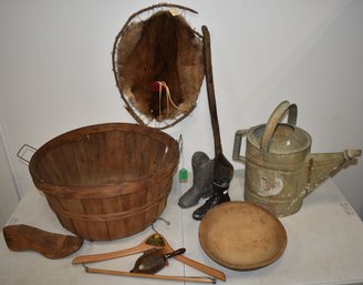 LOT MISC. VINTAGE ACCESSORIES