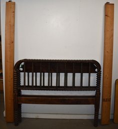 LATE 19TH CENT SPOOL BED