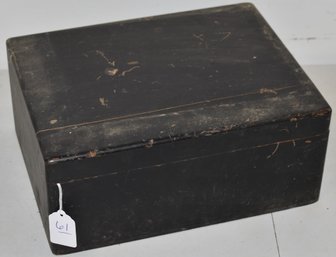 PAINTED PINE FLAT TOP BOX W/ FITTED SECTIONAL INTERIOR