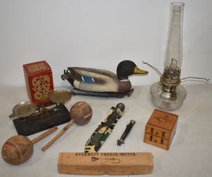 LOT VINTAGE ITEMS