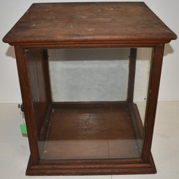 COUTNRY STORE COUNTER TOP DISPLAY CASE