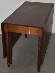 SHERATON STYLE MAHOGANY DROPELAF DINNING TABLE
