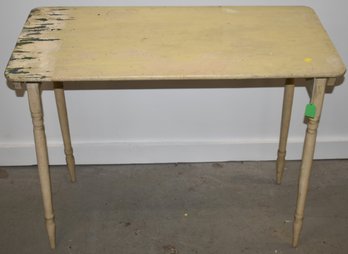 VINTAGE FOLDING OAK SEWING TABLE