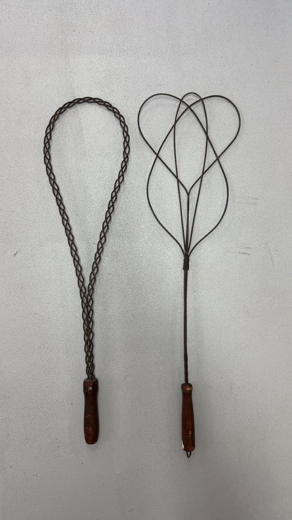 Primitive Rug Beaters Lot Of Two (2) Antique Metal Wire Carpet/rug Beaters, For Cleaning ...