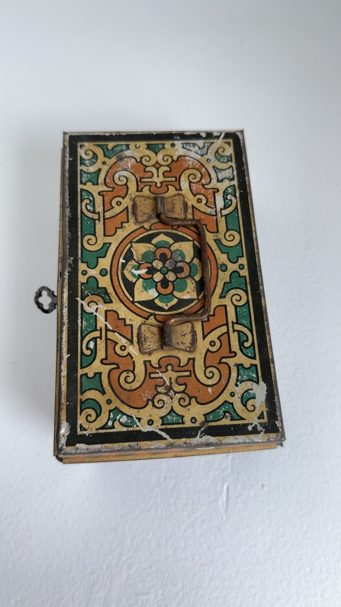 Small/mini Vintage Art Deco Lithograph Lockable Cash Tin Jewelry Box ...