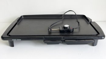 BLACKDECKER Family-Sized Electric Griddle. 24 Inches Long.