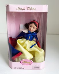 Madame Alexander Disney Princess Collection SNOW WHITE Doll. New In Box.