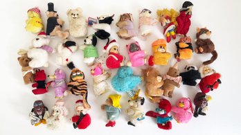 Collection Of Vintage Plush Pencil Hugger Toys. Gripper Toys From The 1980s.
