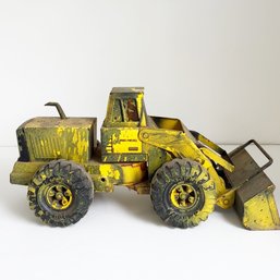 Vintage Mighty Tonka Front End Loader. Child's TOY. Yellow Paint.