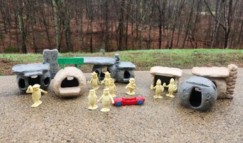 1961 Marx Flintstones Playset Lot - 5 Stone Buildings 10 Figures And Red Log Car Hanna Barbera