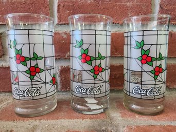 Coca-Cola Vintage 1980s Libbey Stained Glass Look Holiday Tumblers, Frosted Holly Berry Glasses, Lot Of 3