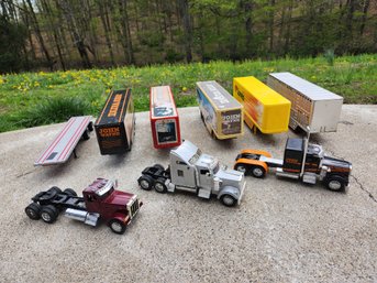 1/32 Semi Truck Lot - New-Ray Welly Kenworth Peterbilt John Wayne Trailers