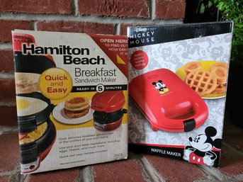 Hamilton Beach Breakfast Sandwich Maker 25476 & Disney Mickey Mouse Waffle Maker DCM-92 Red Kitchen Lot New