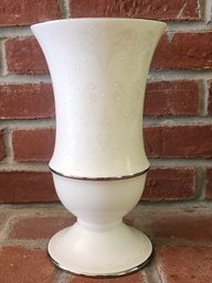Lenox Wedding Promises Opal Innocence Large 11' Vase White Bone China Platinum Trim