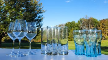 10 Piece Mixed Glassware Lot Bormioli Rocco Wine Glasses Coca-Cola Glasses Highball Tumblers Clear Blue Glass