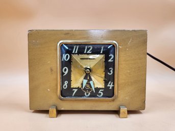 United Clock Corp Model 480 Electric Alarm Clock Wood Case 1950s Gold Dial Brooklyn NY Desk