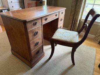 Renowned Mid Century Sligh Furniture Company Desk