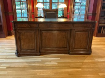 Hooker Furniture Leather Top Executive Desk