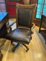 Gorgeous Hooker Furniture Brookhaven Leather And Wood Adjustable Chair