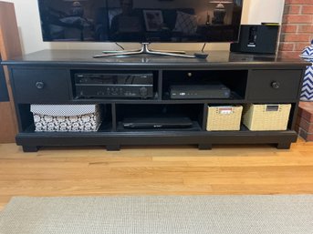Great Black Drexel Heritage Wood Media Console Table
