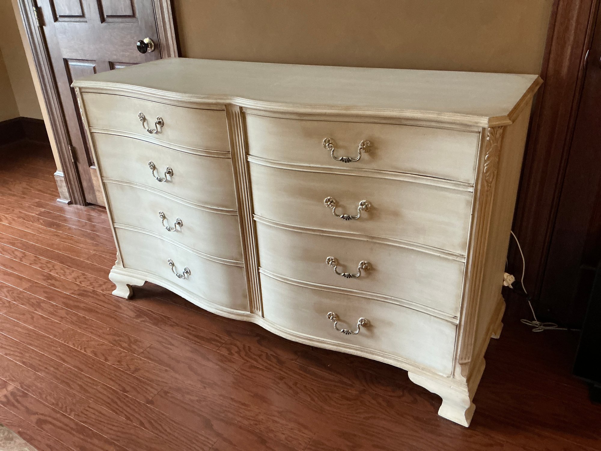 Beautiful Refinished Antique Dresser #2279 | Auctionninja.com