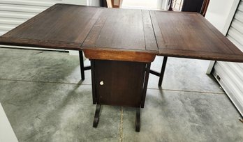 Beautiful Tiger Oak Drop-leaf Dining Table With Storage Compartments