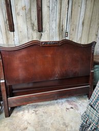 Mahogany Full-size Bed In Duncan Phyfe Style