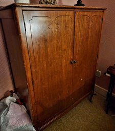 Walnut Art Deco Wardrobe With Two Doors And Queen Anne-style Legs