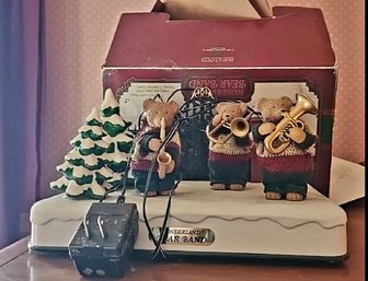Animated Musical Decoration 'Christmas Fantasy Wonderland Bear Band' By Mr. Christmas