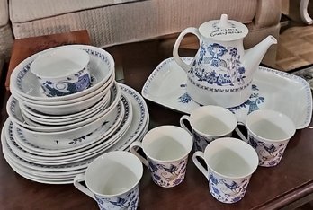 Porcelain Dinnerware Set (28 Pieces) With Blue Floral 'Vintage Indigo' Pattern By STP Porcelain