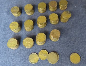 Lot Of 146 Wheat Pennies And 15 Steel Pennies