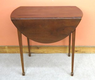 Pembroke Mahogany Table With Marlboro Feet