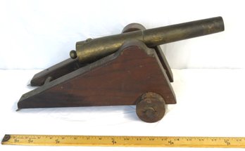Early Brass Or Bronze Signal Cannon