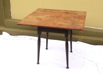 Queen Ann Splay Leg Button Foot Table With Old Replaced Top