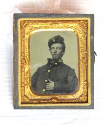 Nineth Plate Ambrotype Of Civil War Era Soldier