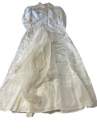 Antique Wedding Dress And Veil