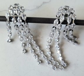 VINTAGE SILVERTONE RHINESTONE DANGLE PIERCED EARRINGS