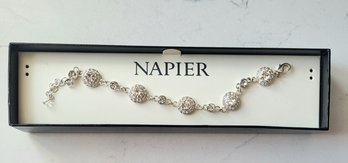 VINTAGE SIGNED 'NAPIER' SILVETONE BRACELET IN BOX--8 1/2'L