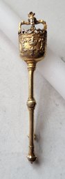 VINTAGE GOLDTONE BROOCH