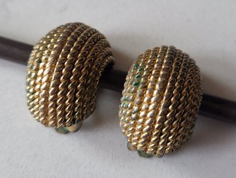 VINTAGE SIGNED 'DAVID GRAU' GOLDTONE CLIP ON EARRINGS