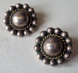 VINTAGE STERLING SILVER MARKED 925 MEXICO CLIP ON EARRINGS