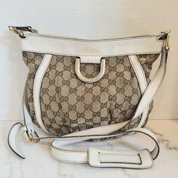 VINTAGE GUCCI HANDBAG--203257  ---  200047