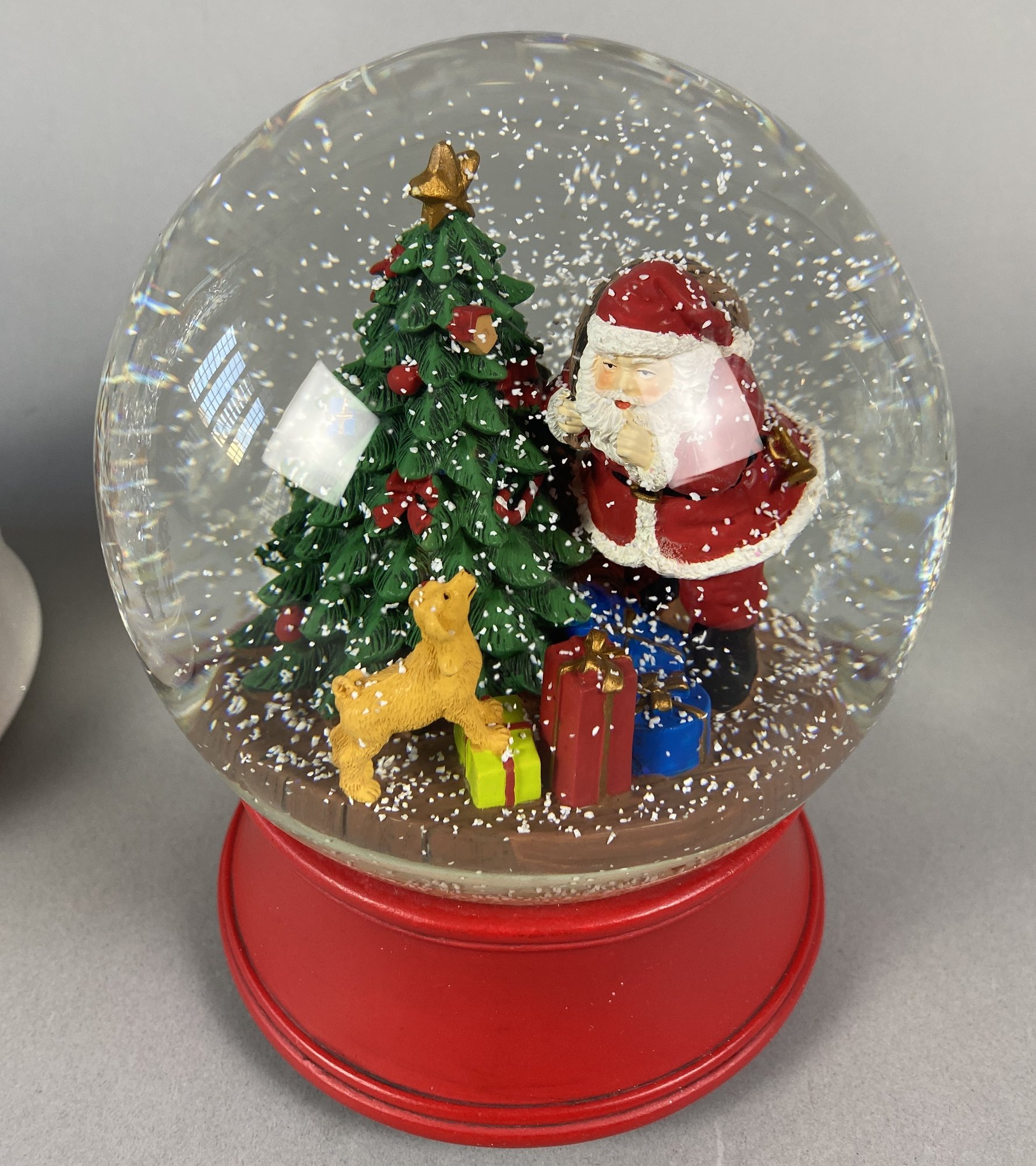 Musical Christmas Snow Globe & Rotating Musical Lighted Christmas Tree ...